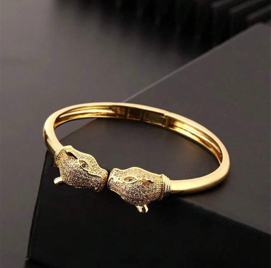 Gold Leopard Head Bracelet – Bold, Luxurious & Fiercely Stylish