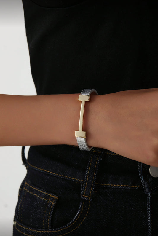 White & Gold Hermès-Inspired Faux Leather Bracelet – Elegant Fashion Wristband Gift for Her