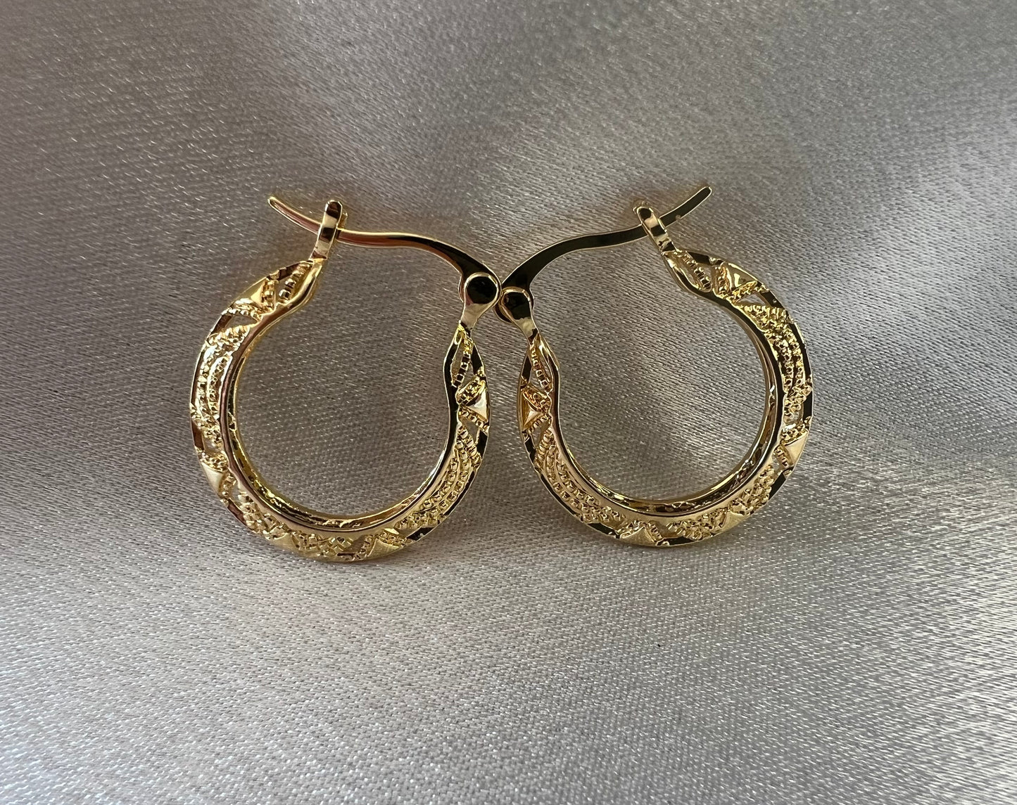Gold Textured Vintage Hoop Creole Earrings – Classic with a Modern Twist