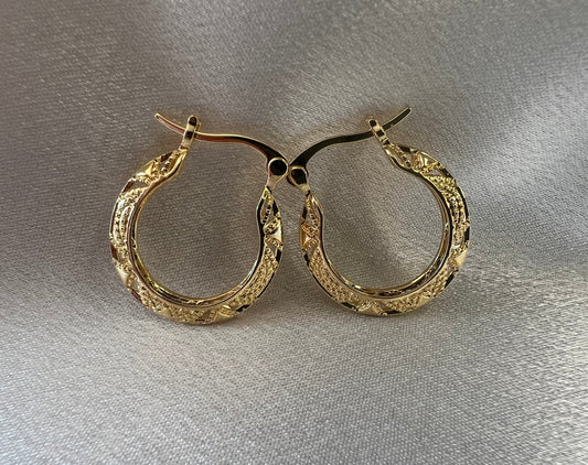 Gold Textured Vintage Hoop Creole Earrings – Classic with a Modern Twist