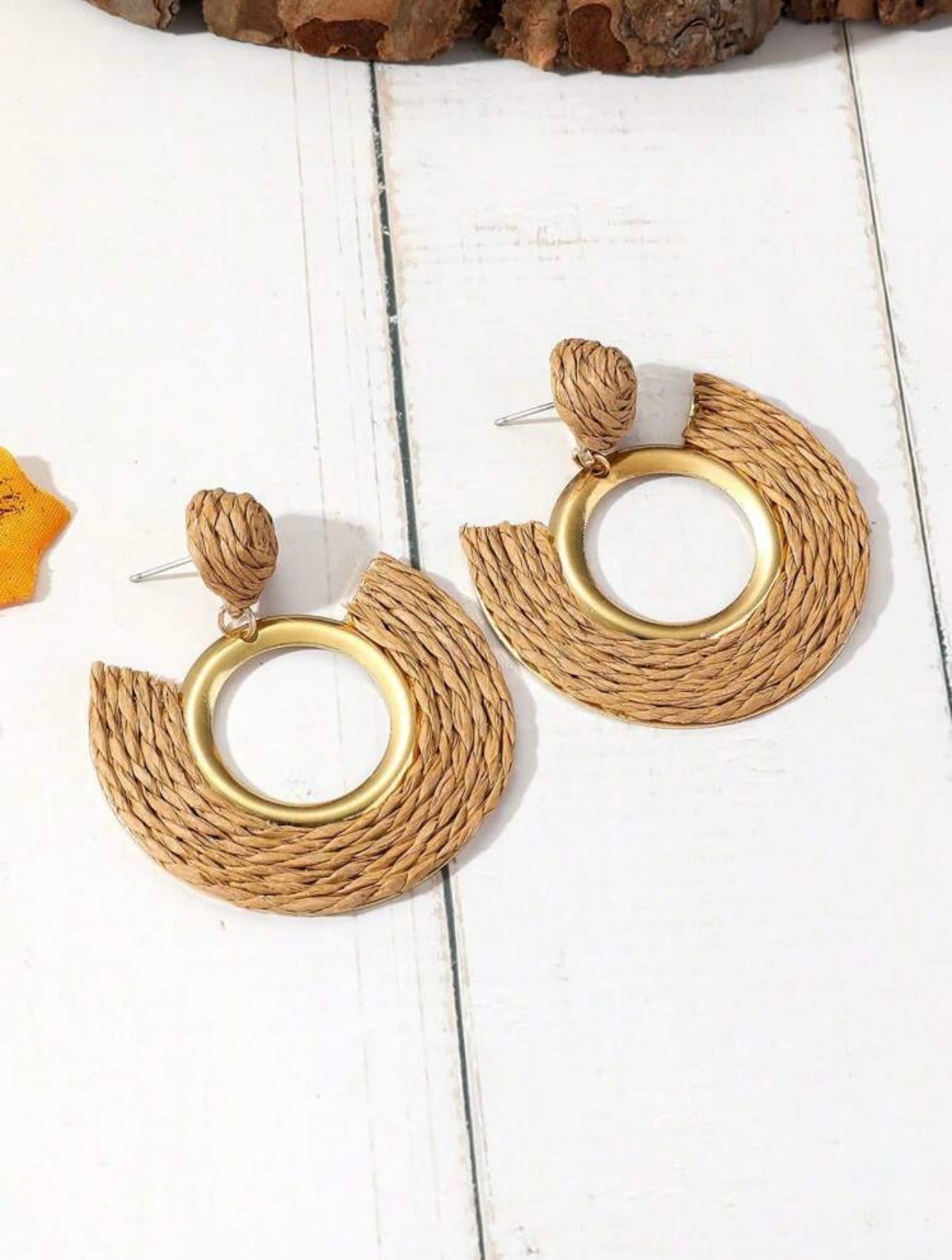 Boho Raffia Woven Drop Earrings – Effortless Style in Gold & Khaki Tones