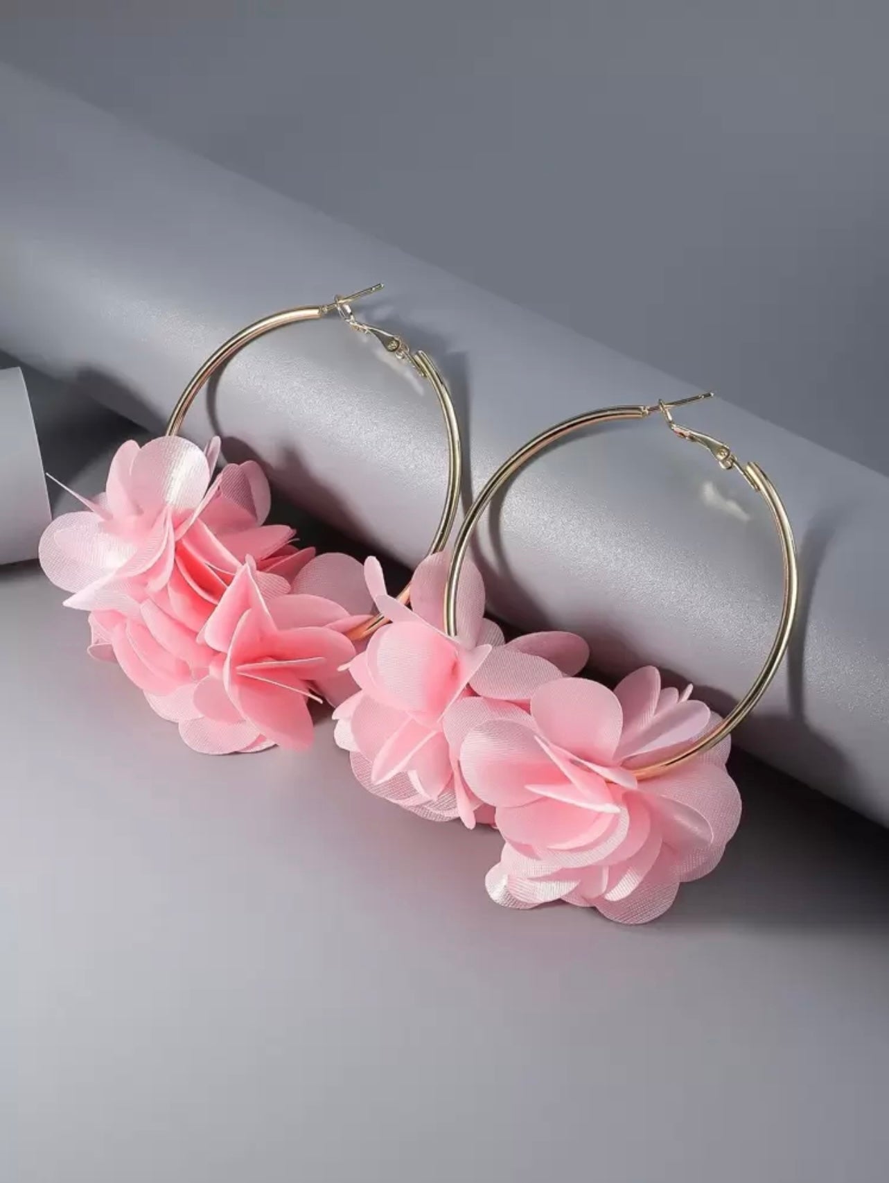 Gold Hoop Earrings With Baby Pink Floral Detail – Bold Statement Set (5.6 x 8 cm)