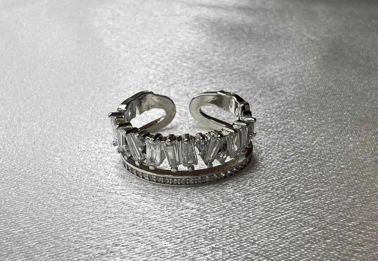Silver-Tone Double-Layer Zirconia Open Ring – High-End Asymmetrical Sparkle