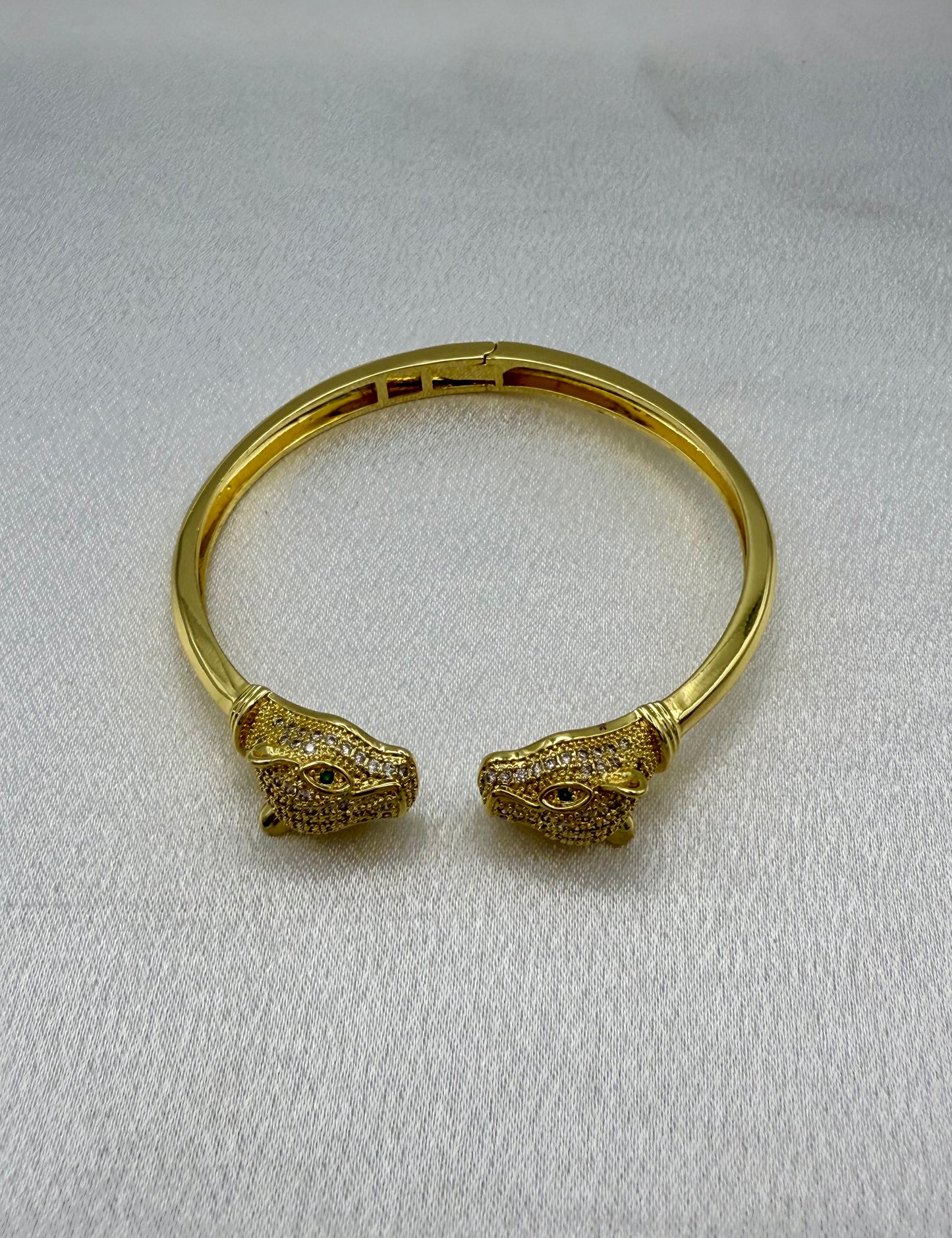 Gold Plated Leopard Head Bracelet – Bold, Luxurious & Fiercely Stylish