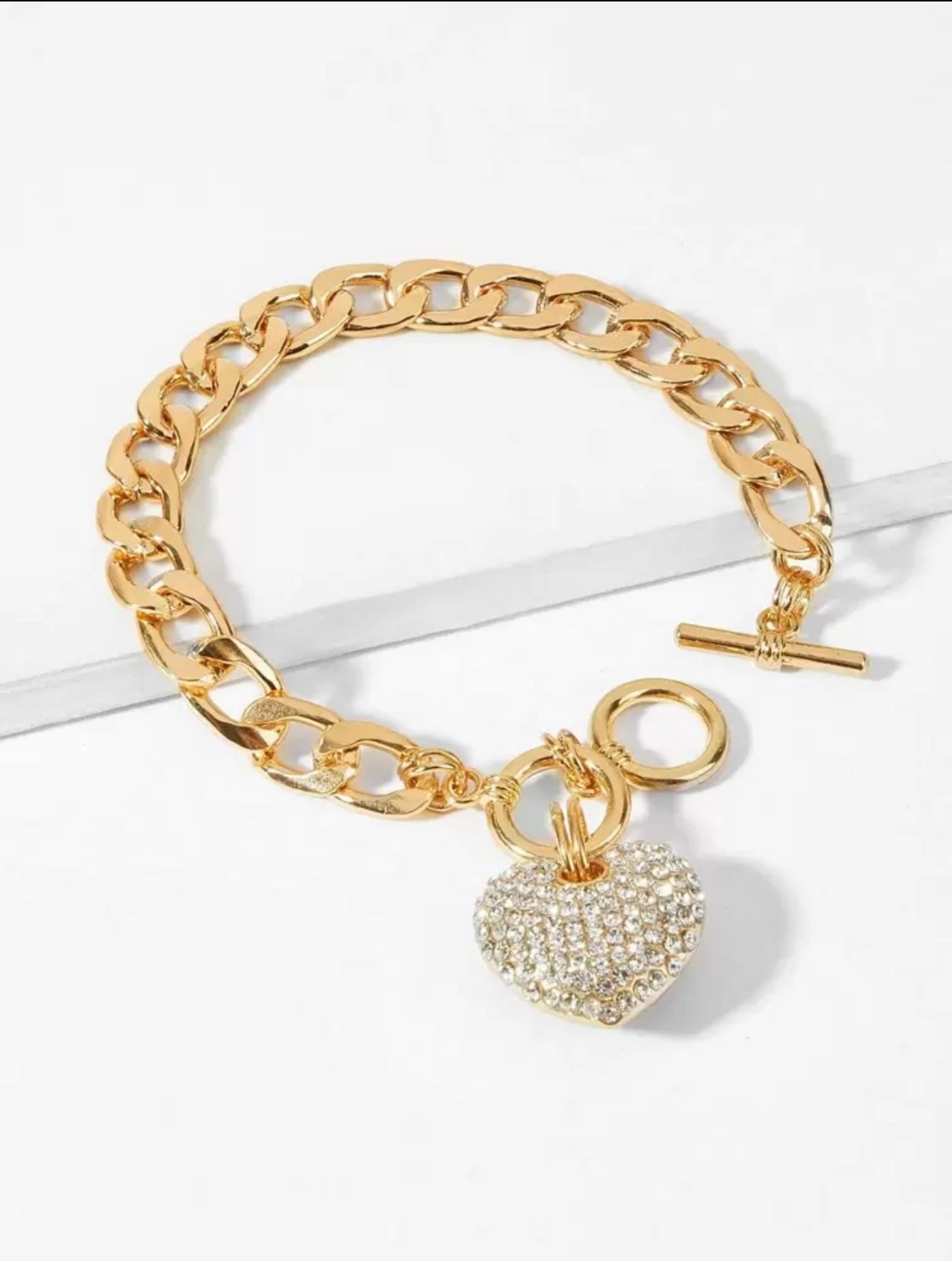 Rhinestone Heart Charm Chunky Gold Curb Chain Bracelet – Tarnish Resistant