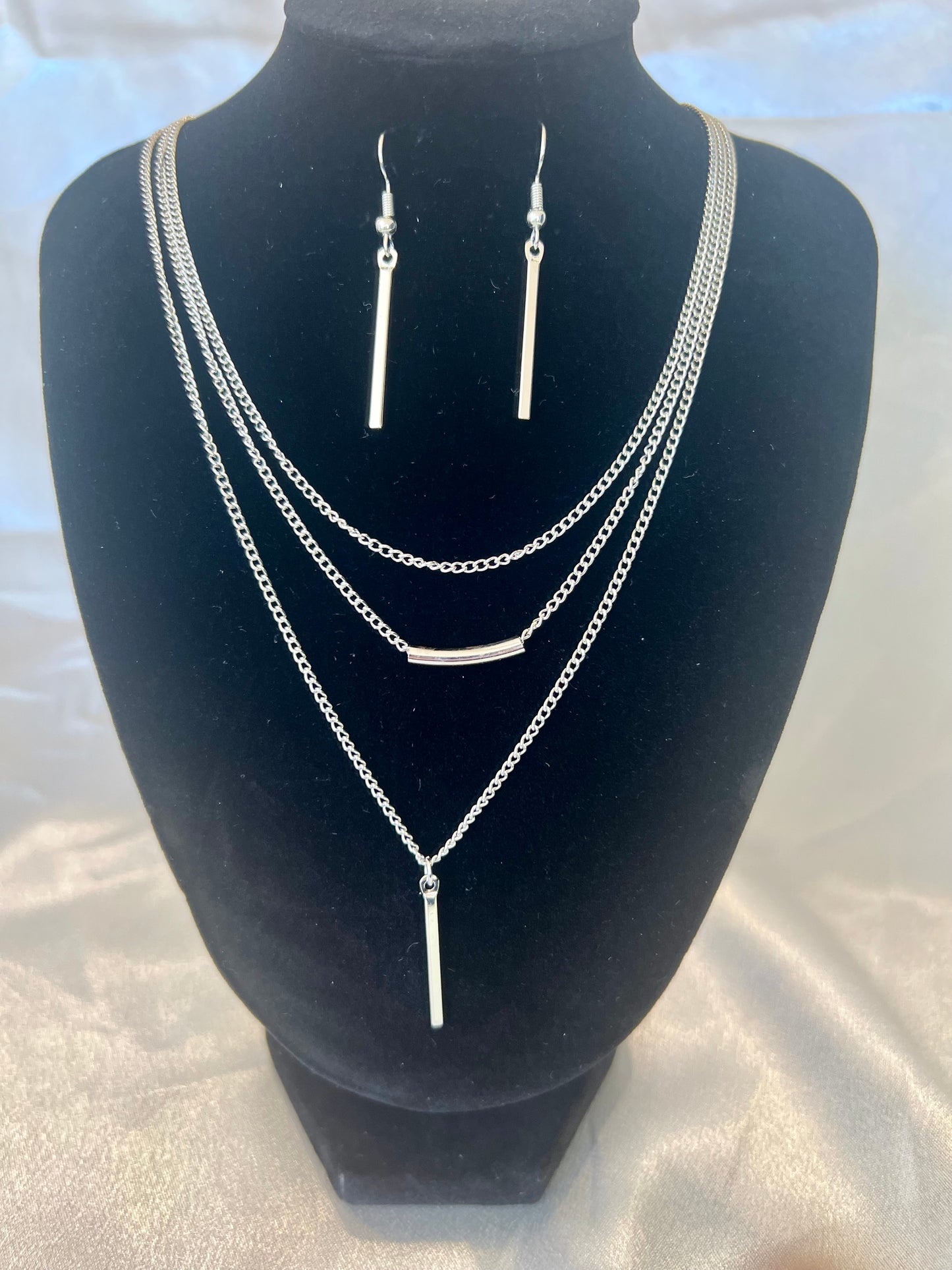 Silver Bohemian Minimalist Jewellery Set – Geometric Pendant Necklace & Earrings