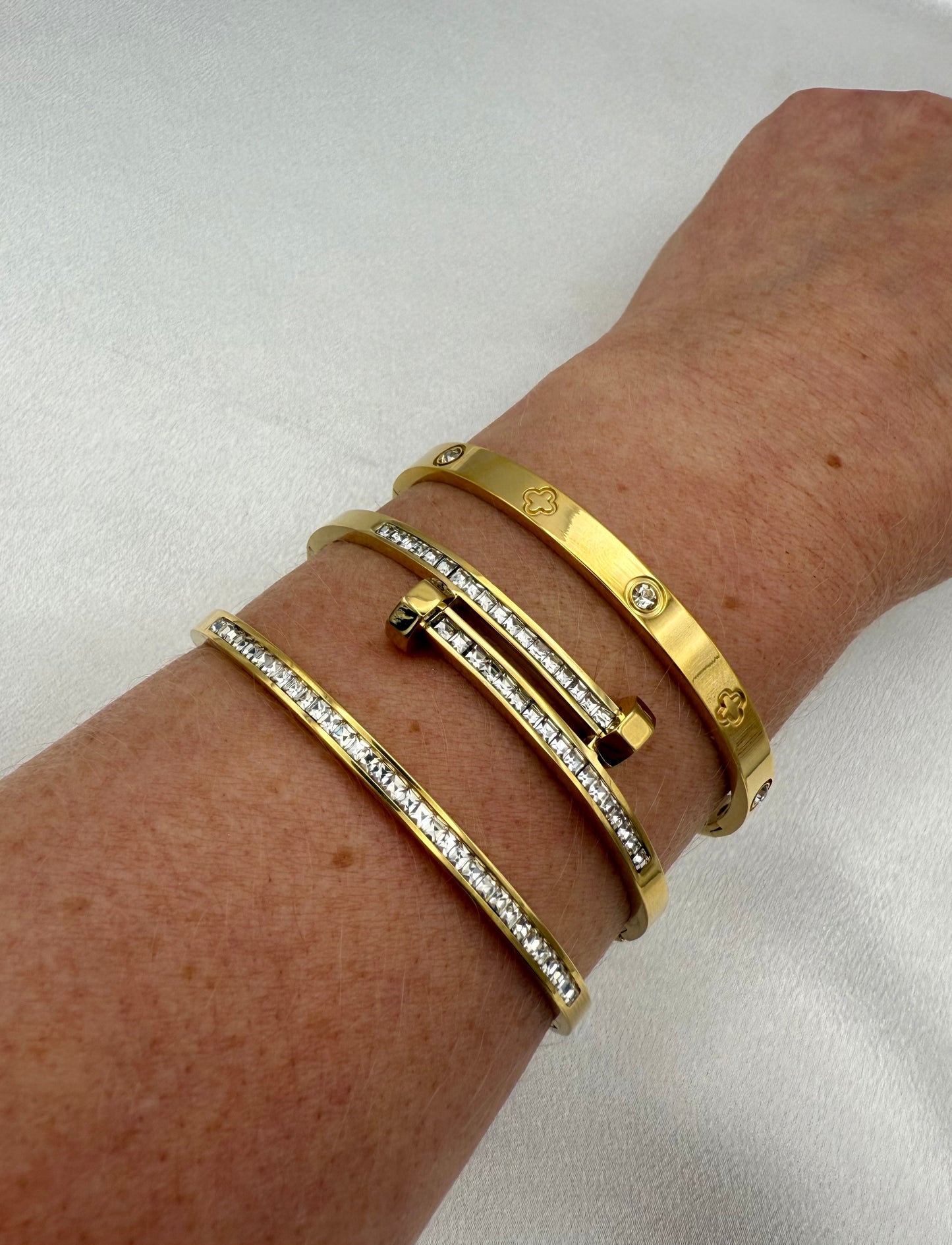 18K Gold Plated Cubic Zirconia Bangle Set – Inspired Timeless Style