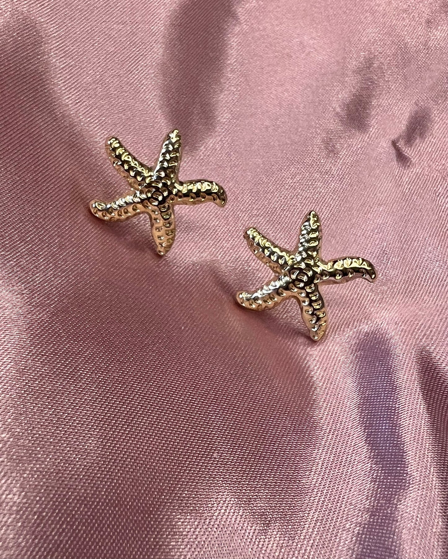 Gold Starfish & Geometric Stud Earrings – Playful Summer Jewellery for Holidays & Outdoors