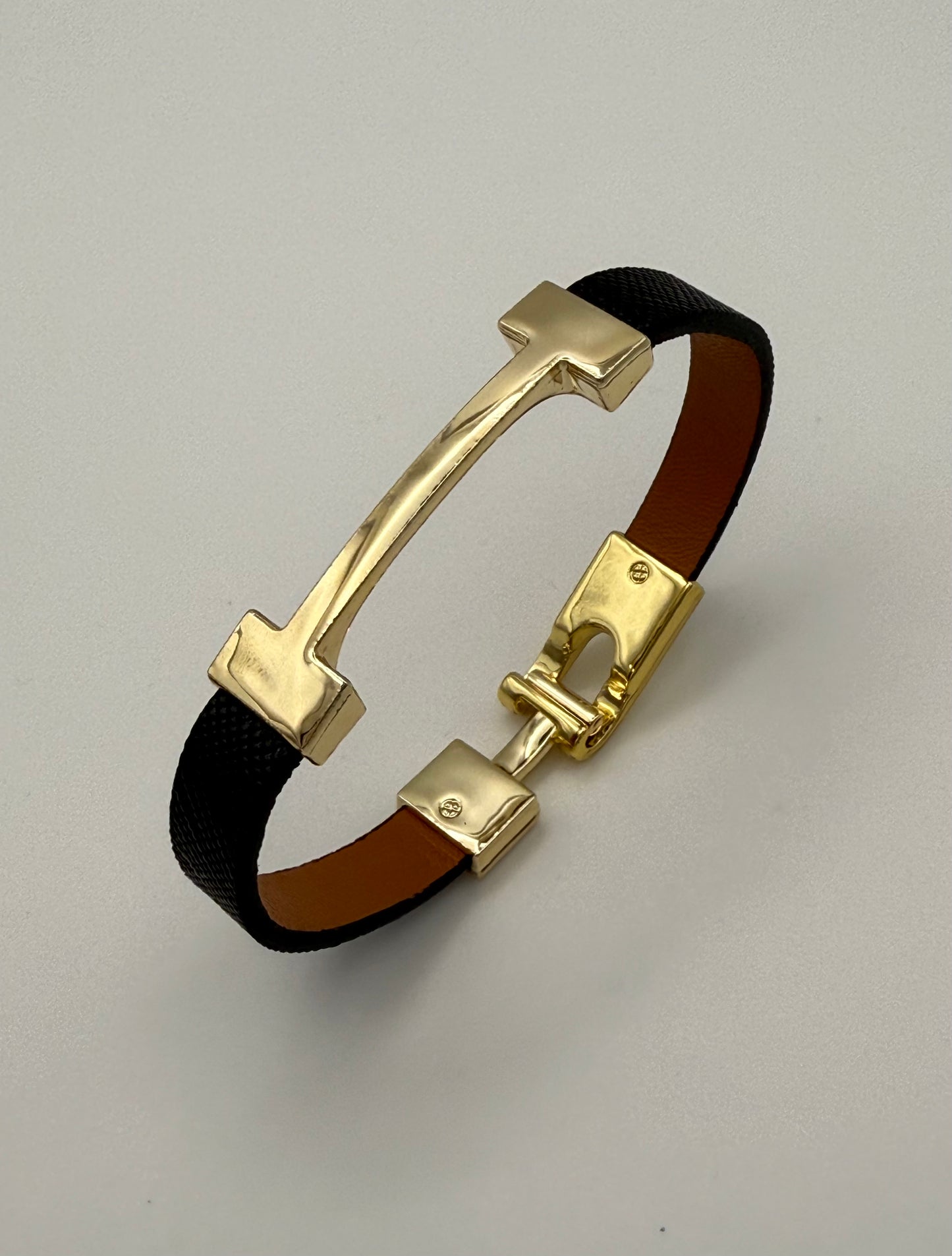 Black & Gold Hermès-Inspired Faux Leather Bracelet – Elegant Fashion Wristband Gift for Her