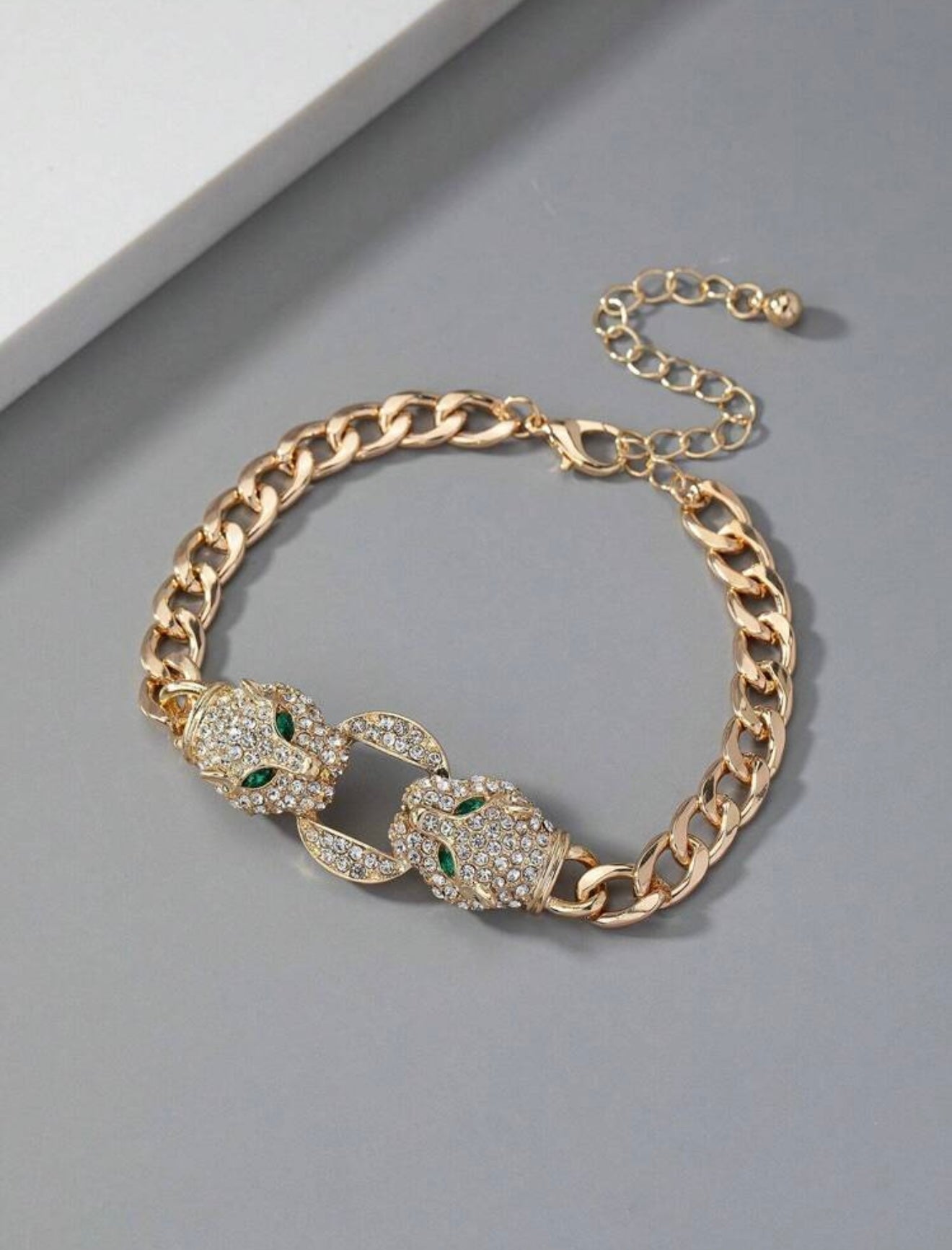 Dual-Headed Leopard Charm Bracelet – Fierce Style Inspired by Bvlgari - Tarnish-Resistant