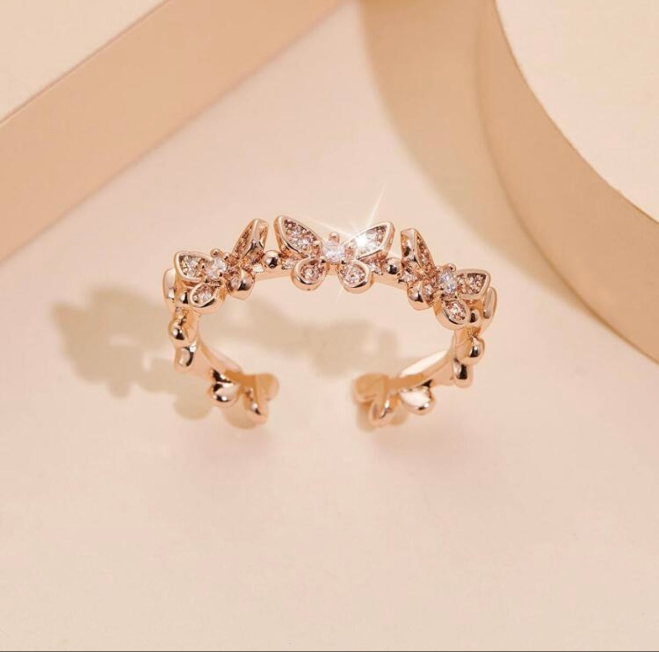Delicate Butterfly Rhinestone Open Ring – Elegant Gift or Wedding Accessory