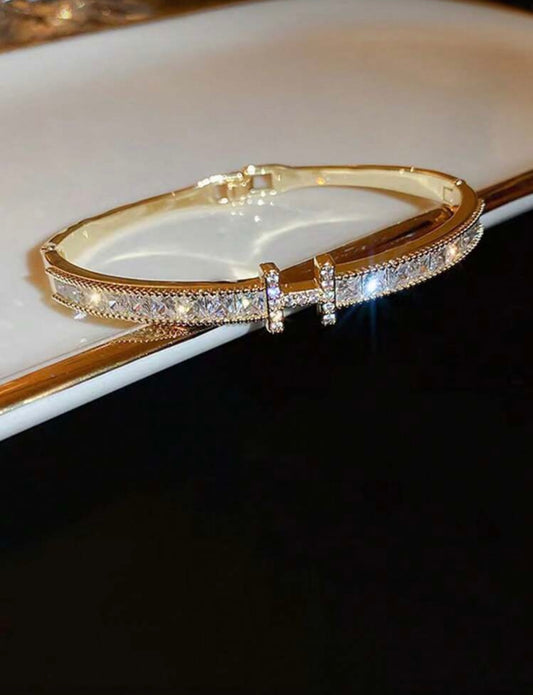 Sparkling Stainless Steel Cubic Zirconia Bracelet Set – Elegant, H Bracelet Inspired by Hermes - Gold