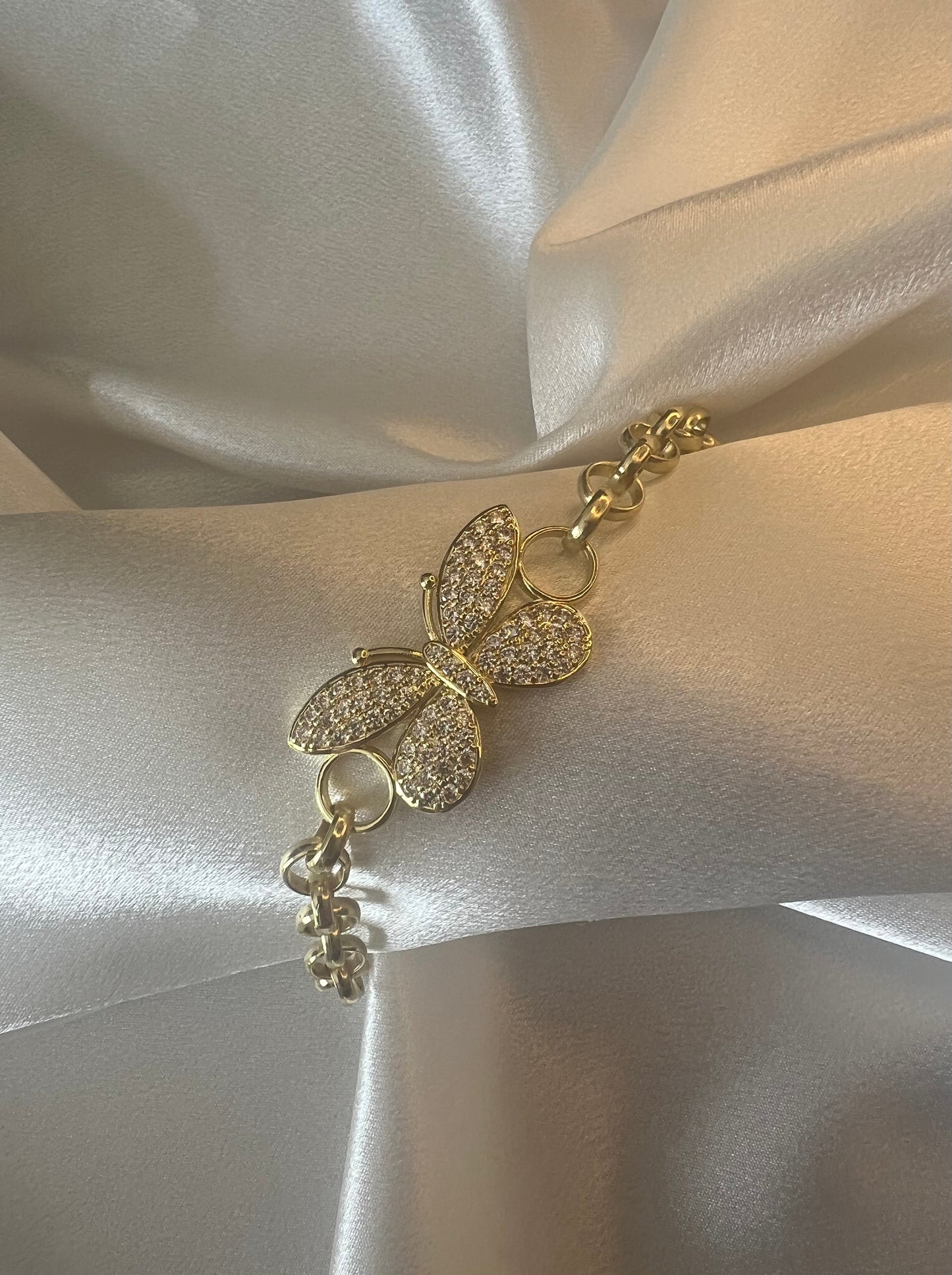 18K Gold-Plated Thick Belcher Butterfly Bracelet – Paved Zircon Detailing, Tarnish-Resistant, Waterproof & Hypoallergenic