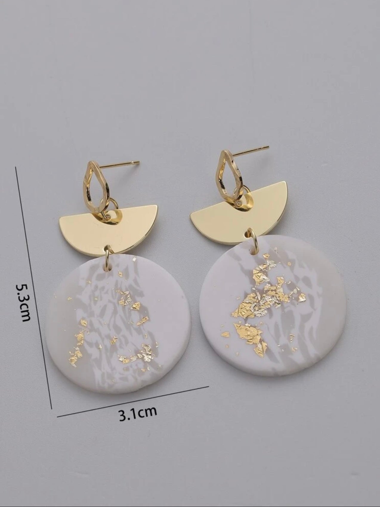 Gold Marbled Geometric Drop Earrings – Elegant Lines with Translucent Charm