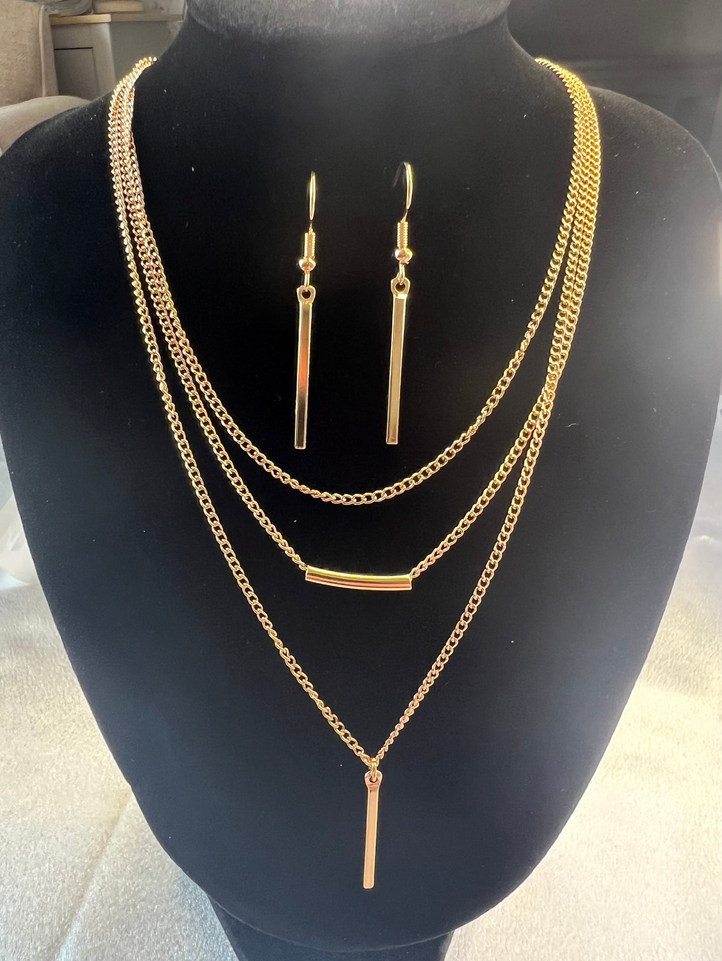 Gold Bohemian Minimalist Jewellery Set – Geometric Pendant Necklace & Earrings