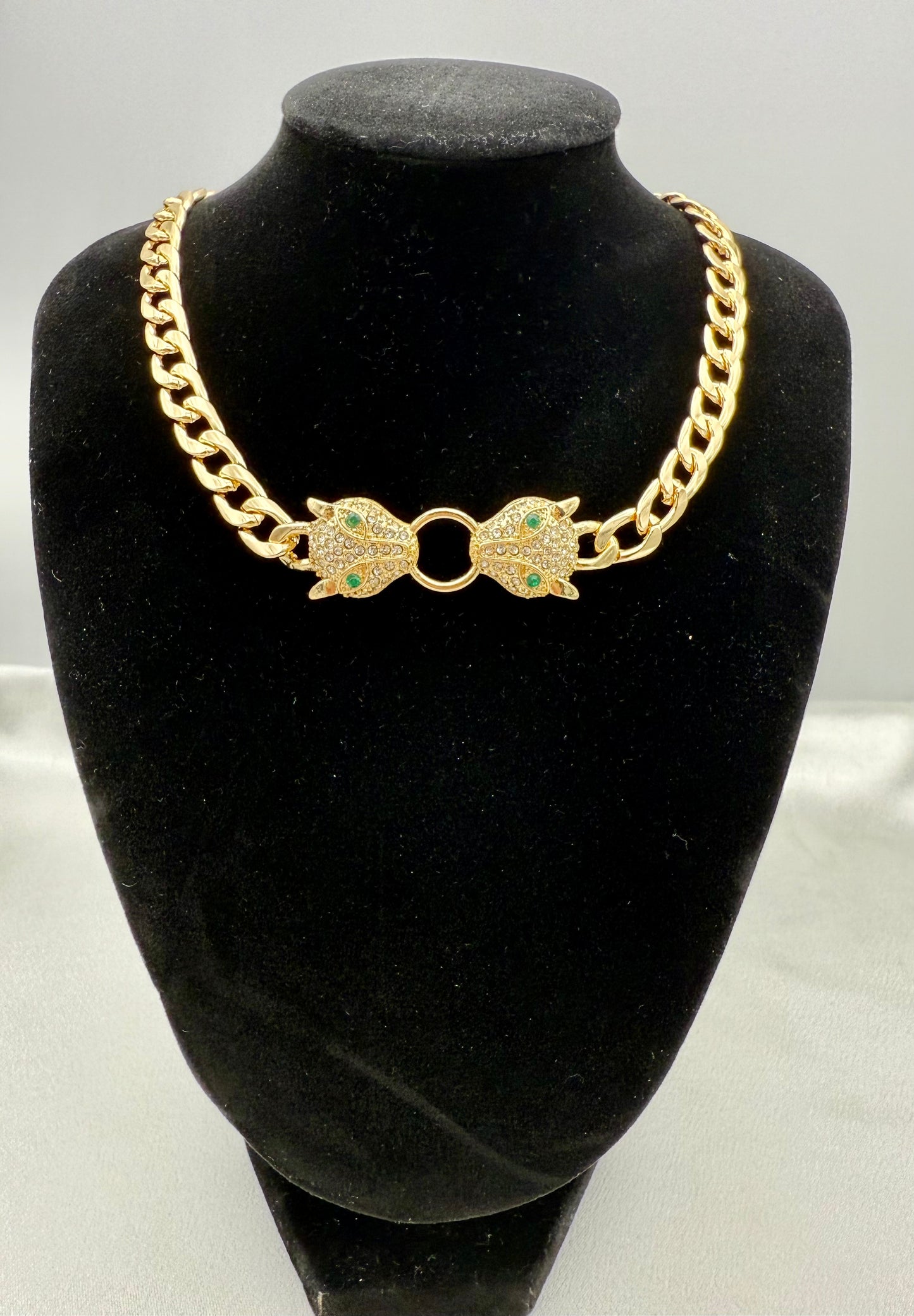 Leopard Head Pendant Choker Style Necklace – Inspired Rhinestone-Embellished & Tarnish-Resistant