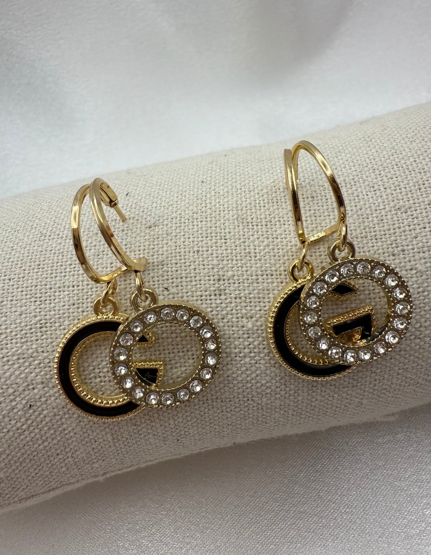 Inspired Rhinestone Round Drop Earrings – Tarnish-Resistant – Fashionable Statement Jewellery
