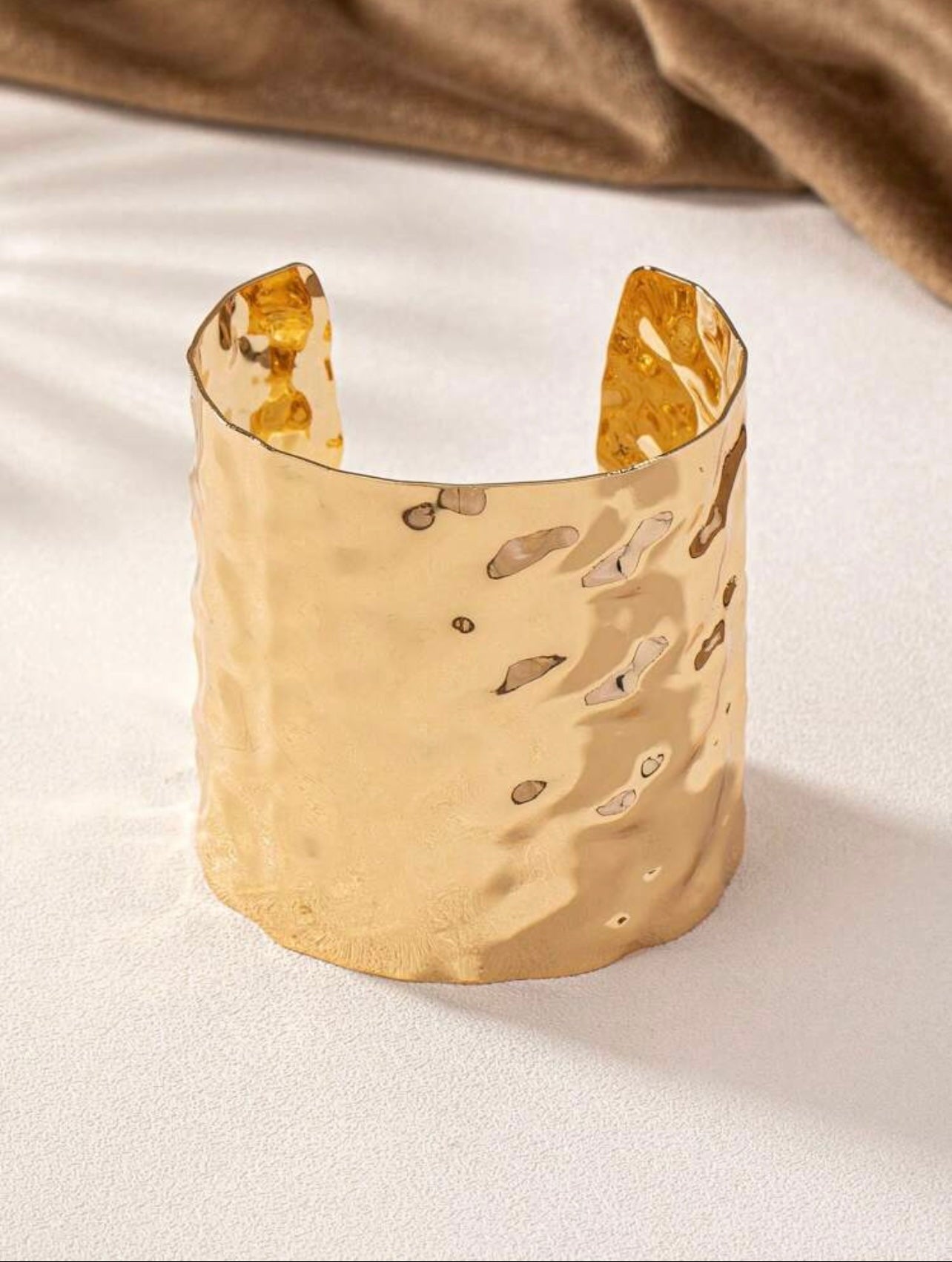 Hammered Gold Concave & Convex Textured Cuff Bracelet – Timeless Roman-Inspired Elegance