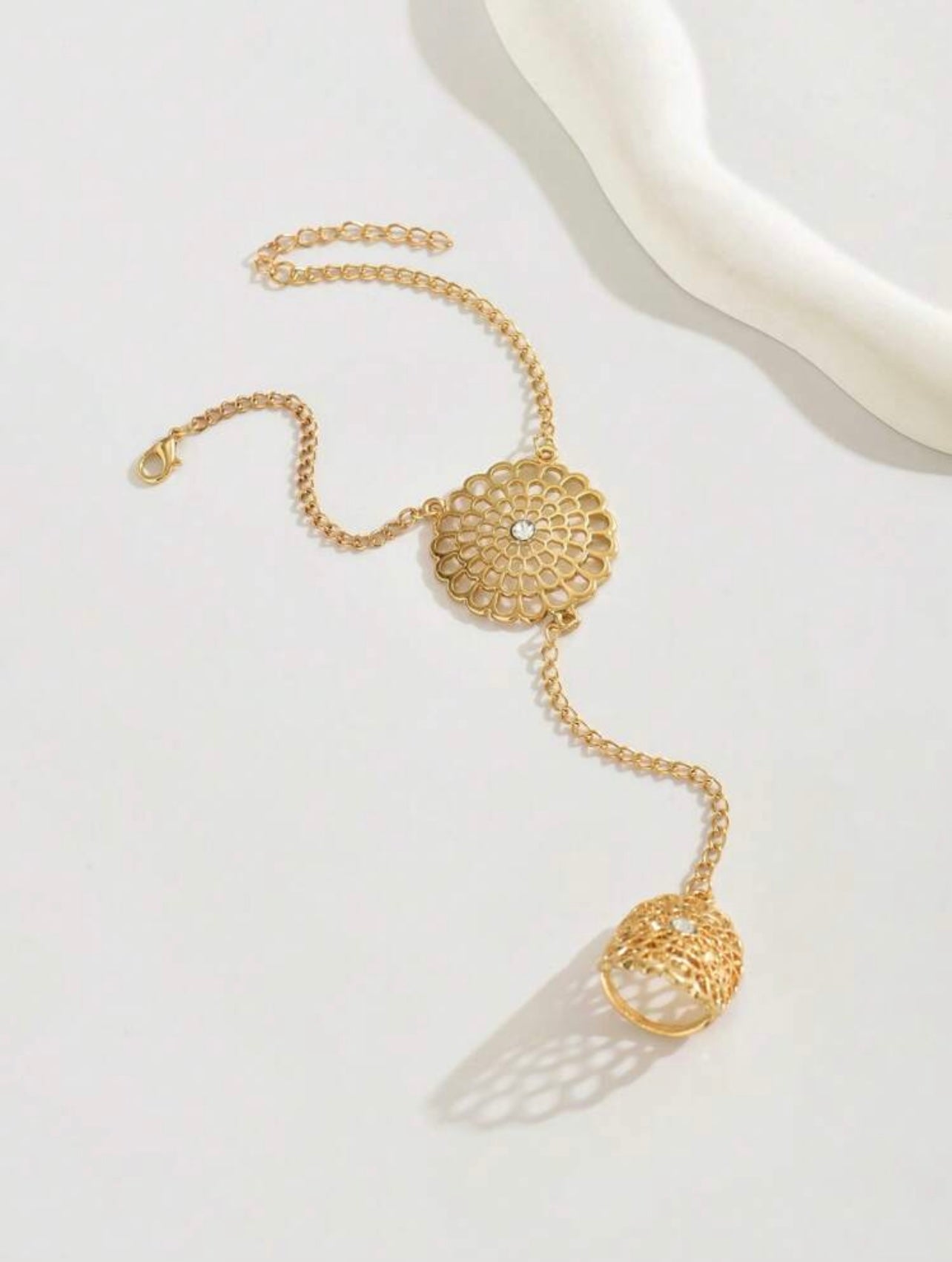 Gold Boho Hollow Flower Hand Chain – Rhinestone Ring-to-Bracelet Jewellery for Daily Wear